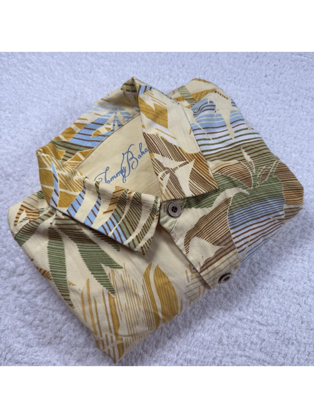 Tommy Bahama Men’s Large 100% Silk Tropical Hawaiian Shirt Yellow Palm Print